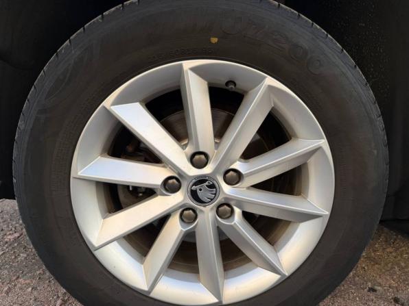 Skoda Yeti I Рестайлинг с пробегом 2014 года, цена 1 055 000 рублей, 237000 км, внедорожник, Автокод Объявления