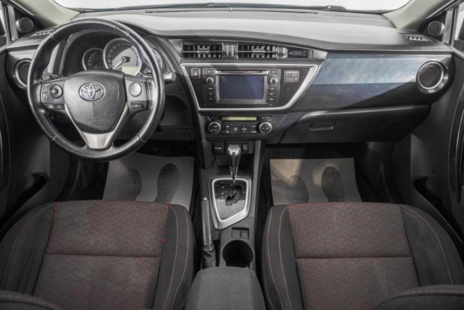 Toyota Auris II с пробегом 2013 года, цена 1 299 000 рублей, 100800 км, хэтчбек, Автокод Объявления