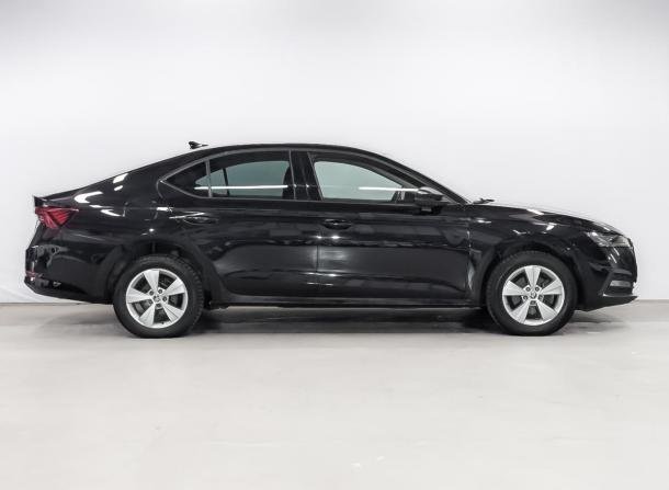 Skoda Octavia IV (A8) с пробегом 2020 года, цена 2 025 000 рублей, 113618 км, лифтбек, Автокод Объявления
