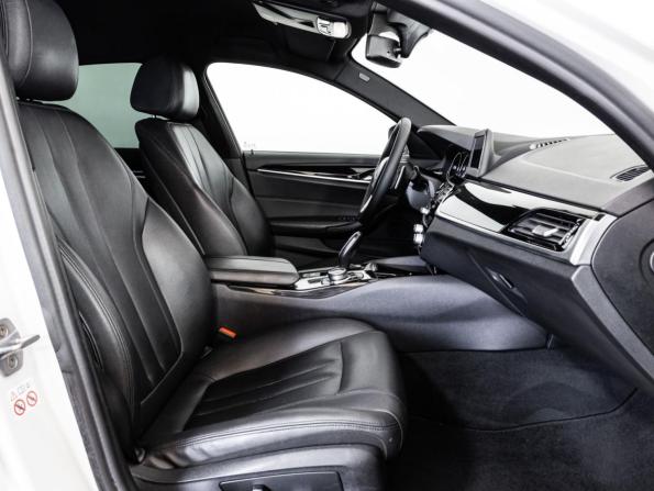 BMW 5 серии VII (G30/G31/G38) с пробегом 2018 года, цена 2 099 000 рублей, 257200 км, седан, Автокод Объявления