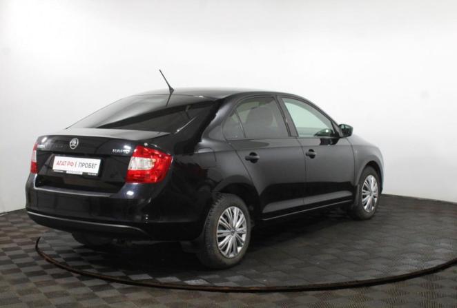 Skoda Rapid I с пробегом 2015 года, цена 925 000 рублей, 114235 км, лифтбек, Автокод Объявления