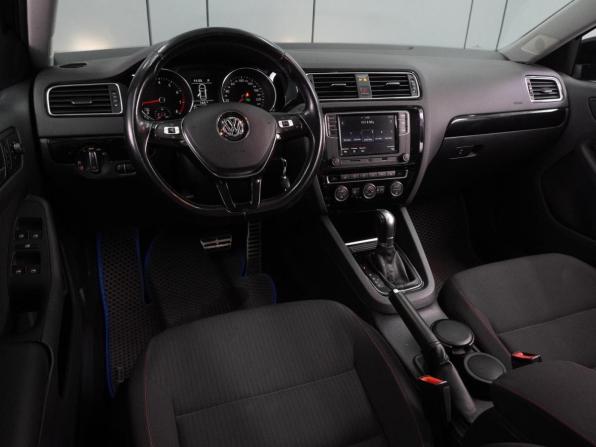 Volkswagen Jetta VI Рестайлинг с пробегом 2018 года, цена 1 749 000 рублей, 143826 км, седан, Автокод Объявления
