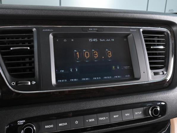 Kia Carnival III с пробегом 2019 года, цена 3 399 000 рублей, 130215 км, минивэн, Автокод Объявления