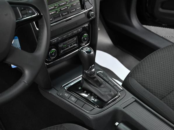 Skoda Superb II Рестайлинг с пробегом 2014 года, цена 1 149 000 рублей, 277000 км, лифтбек, Автокод Объявления