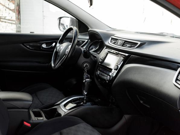 Nissan Qashqai II с пробегом 2014 года, цена 1 250 000 рублей, 118259 км, внедорожник, Автокод Объявления