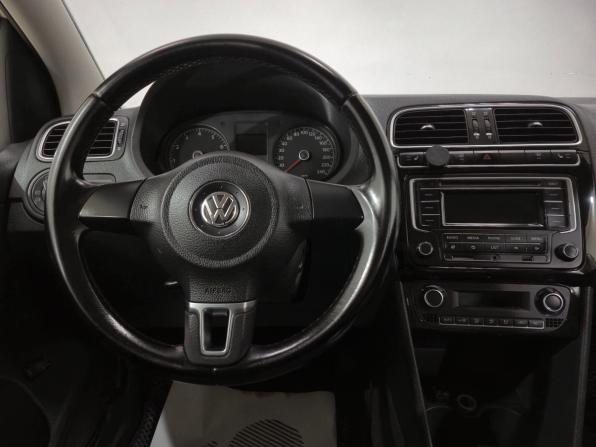 Volkswagen Polo V с пробегом 2014 года, цена 615 000 рублей, 249659 км, седан, Автокод Объявления