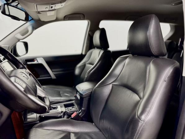 Toyota Land Cruiser Prado 150 Series Рестайлинг 1 с пробегом 2015 года, цена 3 897 000 рублей, 158659 км, внедорожник, Автокод Объявления
