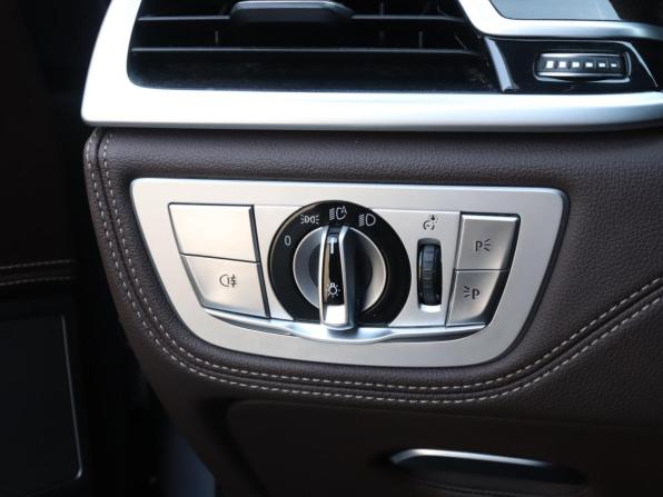 BMW 7 серии VI (G11/G12) Рестайлинг с пробегом 2019 года, цена 4 320 000 рублей, 240058 км, седан, Автокод Объявления