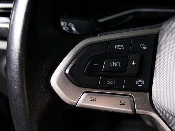 Volkswagen Polo VI с пробегом 2021 года, цена 1 780 000 рублей, 84900 км, лифтбек, Автокод Объявления