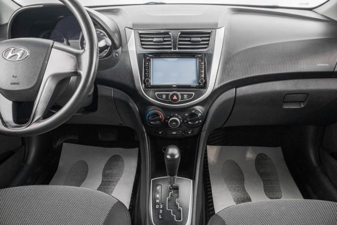 Hyundai Solaris I с пробегом 2013 года, цена 819 000 рублей, 224000 км, седан, Автокод Объявления