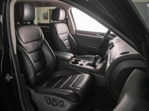 Volkswagen Touareg II Рестайлинг с пробегом 2015 года, цена 2 647 000 рублей, 186594 км, внедорожник, Автокод Объявления