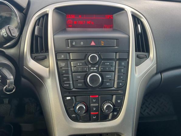 Opel Astra J с пробегом 2010 года, цена 450 000 рублей, 196840 км, хэтчбек, Автокод Объявления
