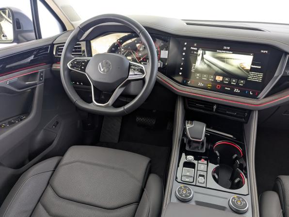 Volkswagen Touareg III Рестайлинг с пробегом 2025 года, цена 8 200 000 рублей, 2517 км, внедорожник, Автокод Объявления