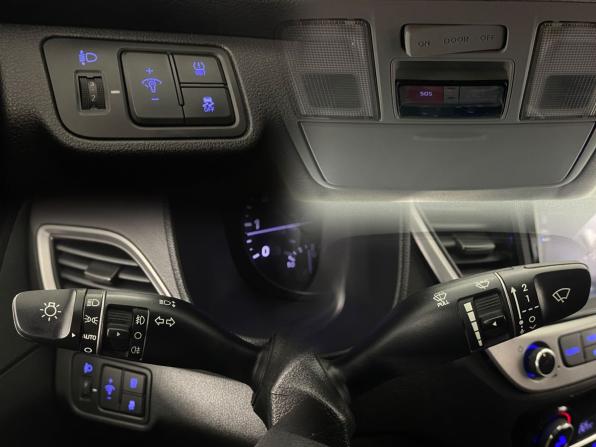 Hyundai Solaris II с пробегом 2017 года, цена 1 150 000 рублей, 198514 км, седан, Автокод Объявления
