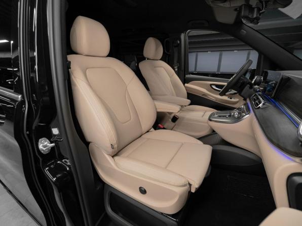 Mercedes-Benz V-Класс III (W447) Рестайлинг 2 с пробегом 2026 года, цена 14 600 000 рублей, 16 км, минивэн, Автокод Объявления