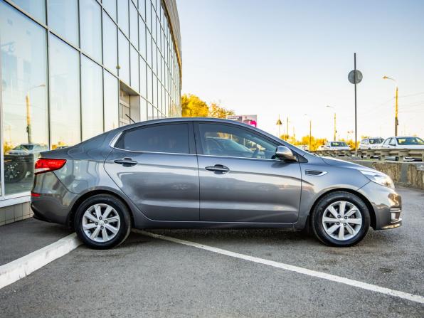 Kia Rio III Рестайлинг с пробегом 2015 года, цена 1 138 000 рублей, 176532 км, седан, Автокод Объявления