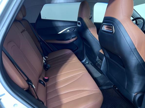 Omoda C5 I с пробегом 2023 года, цена 1 650 000 рублей, 39728 км, внедорожник, Автокод Объявления
