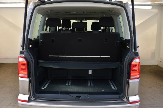 Volkswagen Multivan T6 с пробегом 2018 года, цена 3 950 000 рублей, 129885 км, минивэн, Автокод Объявления