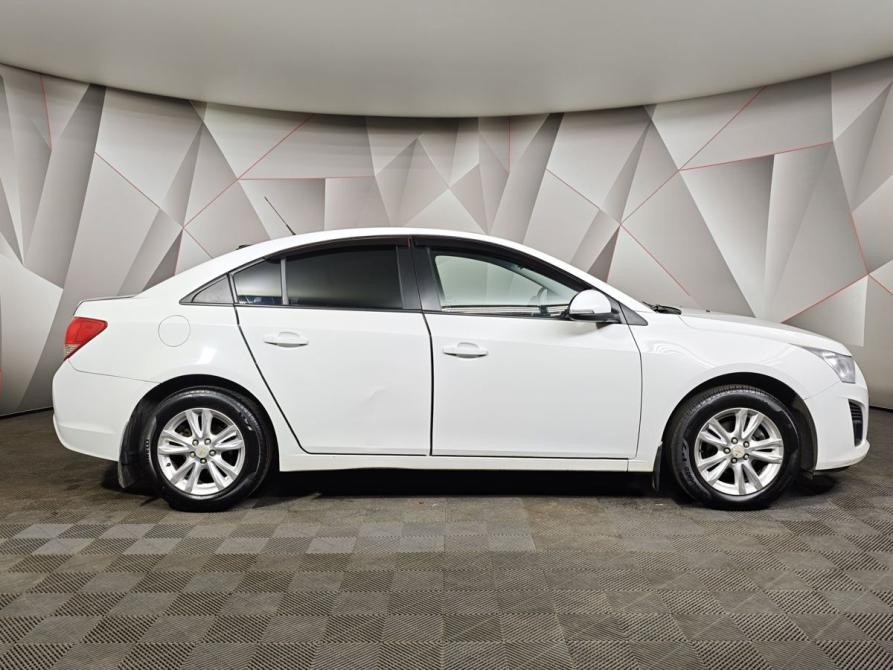 Chevrolet Cruze I Рестайлинг Москва  - изображение 6