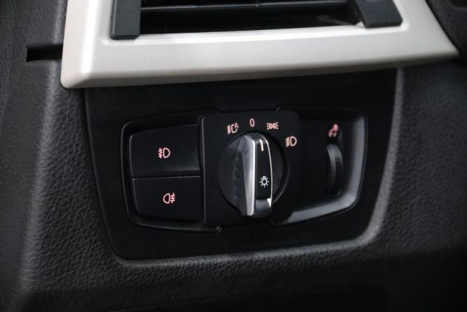 BMW 3 серии VI (F3x) Рестайлинг с пробегом 2015 года, цена 1 695 950 рублей, 97539 км, седан, Автокод Объявления