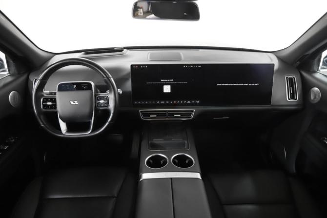 Li Auto (Lixiang) L9 I Рестайлинг с пробегом 2024 года, цена 7 099 000 рублей, 59110 км, внедорожник, Автокод Объявления