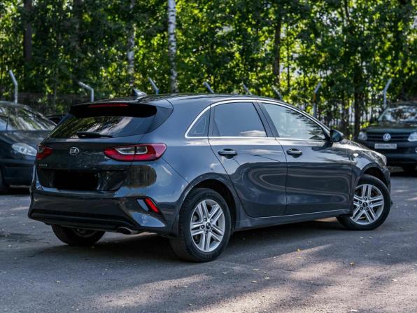 Kia Ceed III с пробегом 2021 года, цена 1 800 000 рублей, 75342 км, универсал, Автокод Объявления