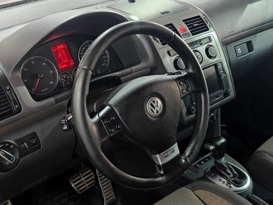 Volkswagen Touran I Рестайлинг Москва  - изображение 12