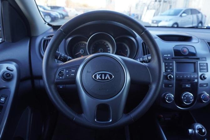 Kia Cerato II с пробегом 2011 года, цена 819 000 рублей, 155500 км, седан, Автокод Объявления