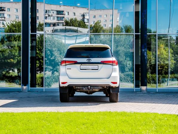 Toyota Fortuner II с пробегом 2018 года, цена 3 700 000 рублей, 132087 км, внедорожник, Автокод Объявления