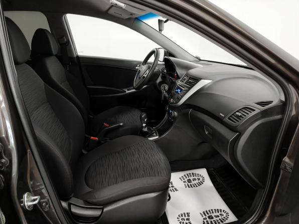 Hyundai Solaris I Рестайлинг с пробегом 2015 года, цена 687 800 рублей, 242540 км, седан, Автокод Объявления