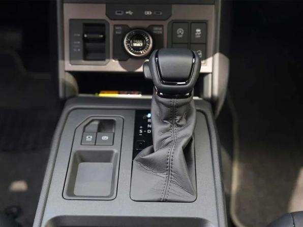 Новый Toyota Hilux IX 2026 года, цена 9 490 000 рублей, offers.body_type.unknown, Автокод Объявления