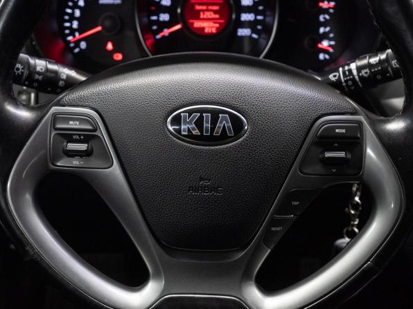 Kia Rio III с пробегом 2015 года, цена 909 000 рублей, 225801 км, хэтчбек, Автокод Объявления