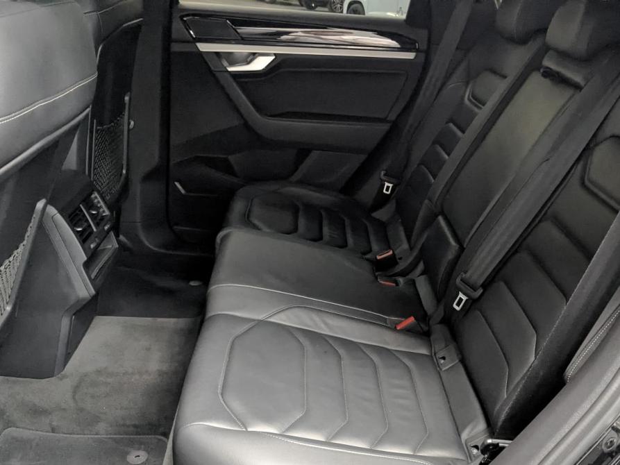 Volkswagen Touareg III Москва  - изображение 17