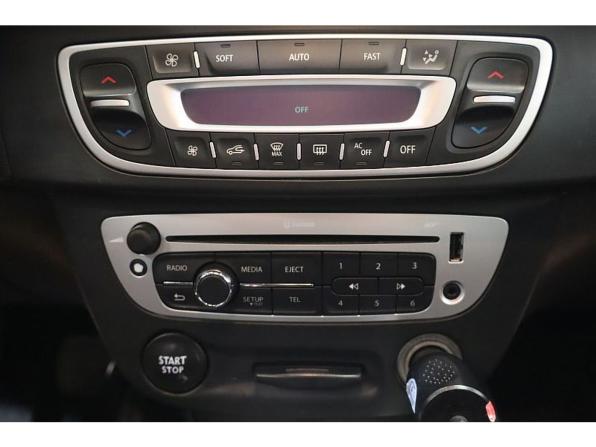Renault Fluence I Рестайлинг с пробегом 2013 года, цена 789 000 рублей, 169781 км, седан, Автокод Объявления