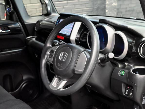 Honda N-BOX I с пробегом 2016 года, цена 890 000 рублей, 120280 км, минивэн, Автокод Объявления