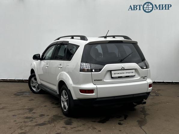 Mitsubishi Outlander II Рестайлинг с пробегом 2011 года, цена 980 000 рублей, 176000 км, внедорожник, Автокод Объявления