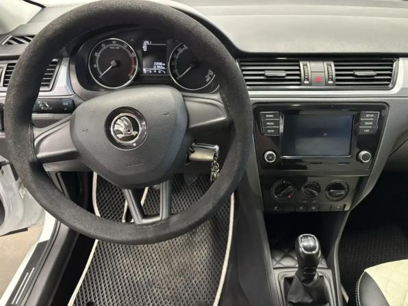 Skoda Rapid I Рестайлинг с пробегом 2019 года, цена 1 129 000 рублей, 131950 км, лифтбек, Автокод Объявления