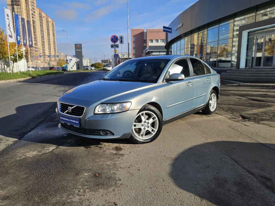 Volvo S40 II Рестайлинг Санкт-Петербург  - изображение 1