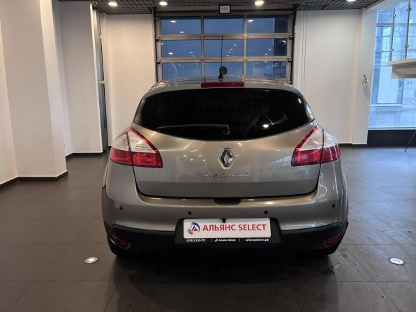 Renault Megane III с пробегом 2012 года, цена 720 000 рублей, 220875 км, хэтчбек, Автокод Объявления