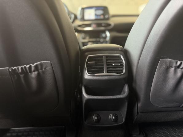 Hyundai Santa Fe IV с пробегом 2019 года, цена 3 250 000 рублей, 105000 км, внедорожник, Автокод Объявления