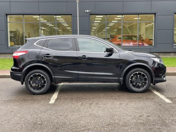 Nissan Qashqai II с пробегом 2018 года, цена 1 651 000 рублей, 112148 км, внедорожник, Автокод Объявления
