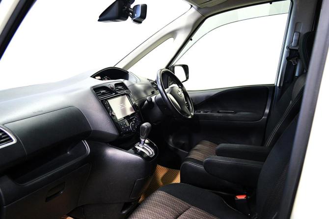 Nissan Serena IV (C26) с пробегом 2014 года, цена 1 249 000 рублей, 159800 км, минивэн, Автокод Объявления
