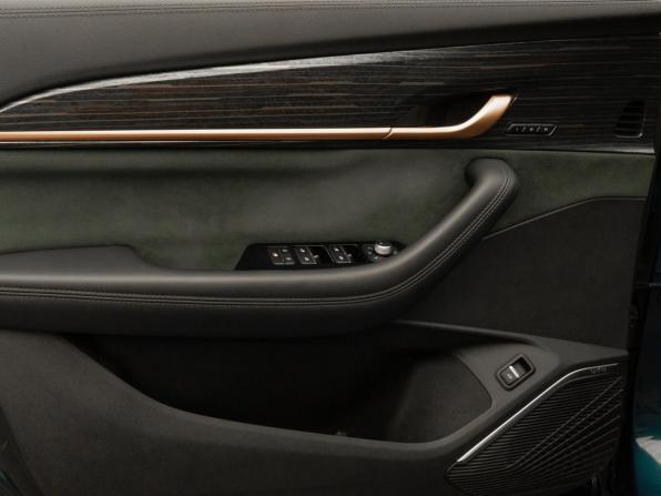 Geely Monjaro I с пробегом 2023 года, цена 3 390 000 рублей, 36789 км, внедорожник, Автокод Объявления