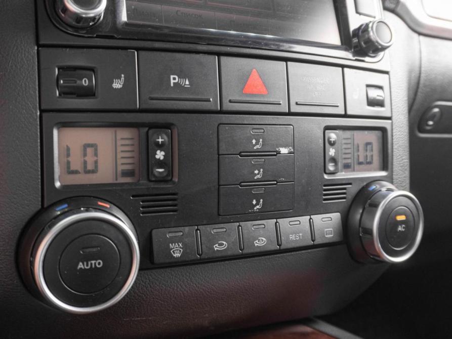 Volkswagen Touareg I Рестайлинг Тюмень  - изображение 14