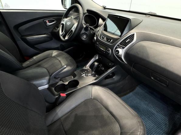 Hyundai ix35 I с пробегом 2012 года, цена 1 120 000 рублей, 251881 км, внедорожник, Автокод Объявления