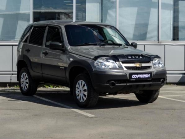 Chevrolet Niva I Рестайлинг с пробегом 2017 года, цена 765 000 рублей, 93532 км, внедорожник, Автокод Объявления