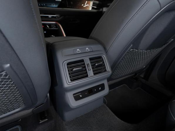 Audi Q5 III с пробегом 2026 года, цена 7 880 000 рублей, 30 км, внедорожник, Автокод Объявления