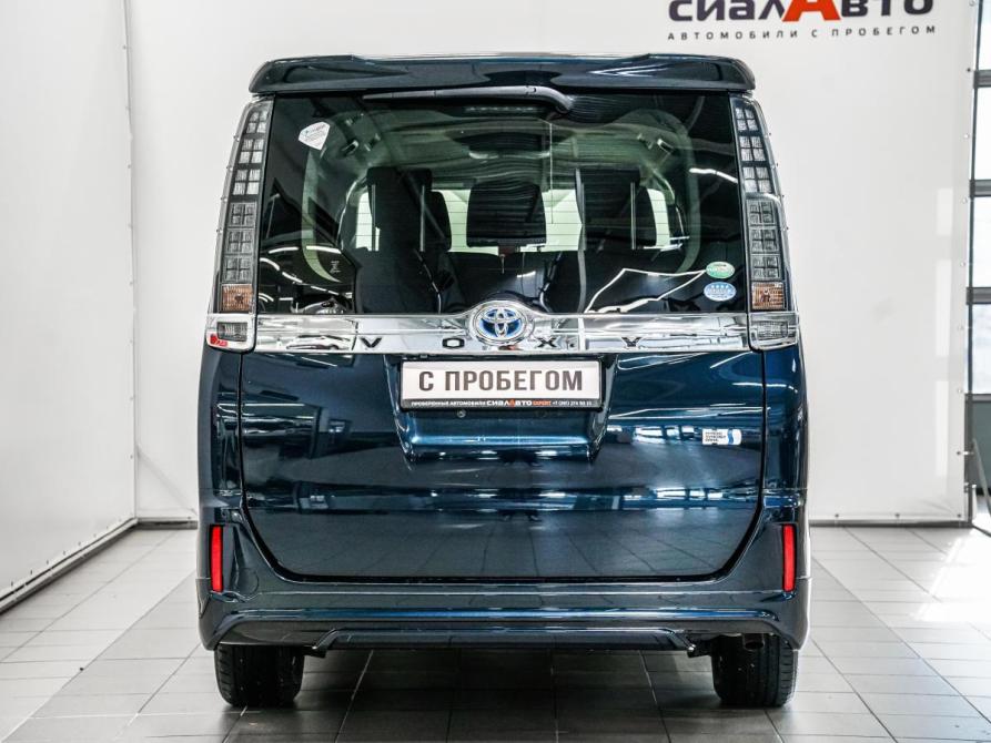 Toyota Voxy III (R80) Красноярск  - изображение 6