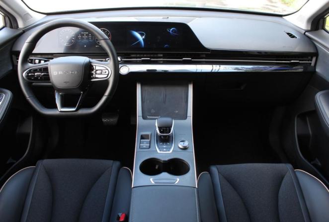 Omoda C5 I Рестайлинг с пробегом 2024 года, цена 1 911 000 рублей, 3677 км, внедорожник, Автокод Объявления