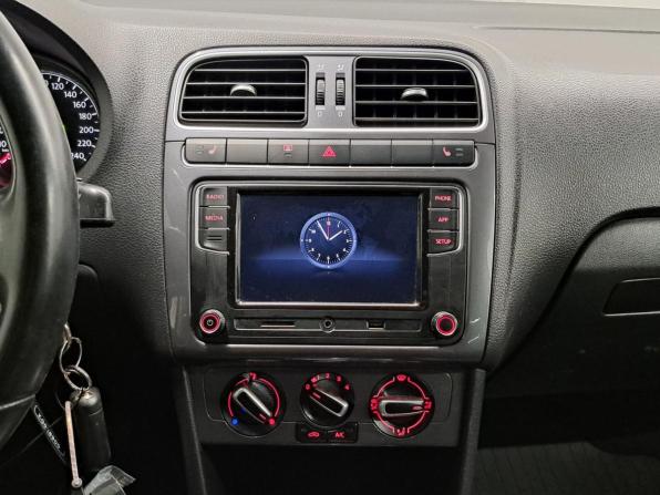 Volkswagen Polo V Рестайлинг с пробегом 2019 года, цена 1 455 000 рублей, 99437 км, седан, Автокод Объявления